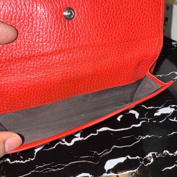 Gucci Red Leather Wallet very good condition - Picture 5 of 9